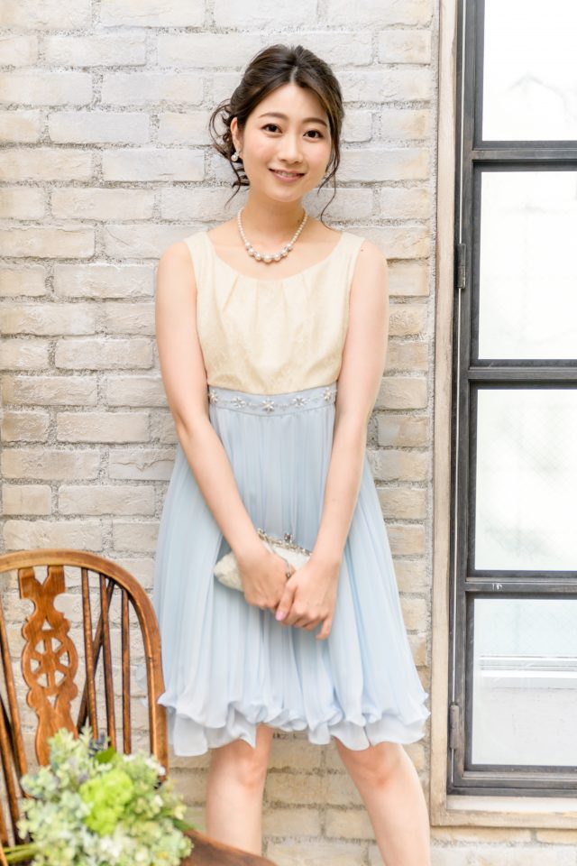 Ferouxのレース×スカイブルードレス